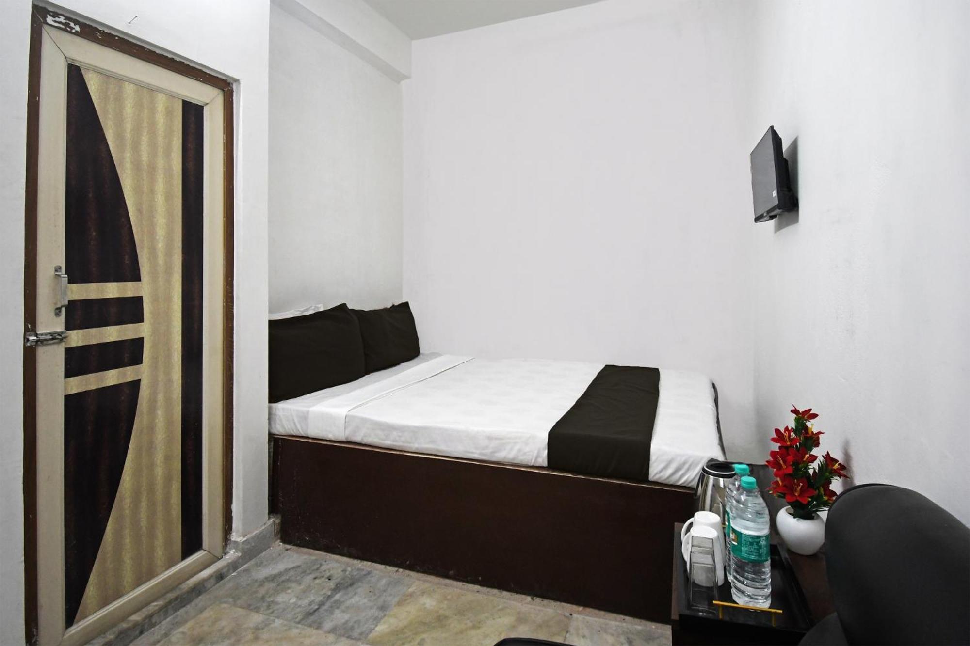 Oyo Hotel Chinar Park 加尔各答 外观 照片