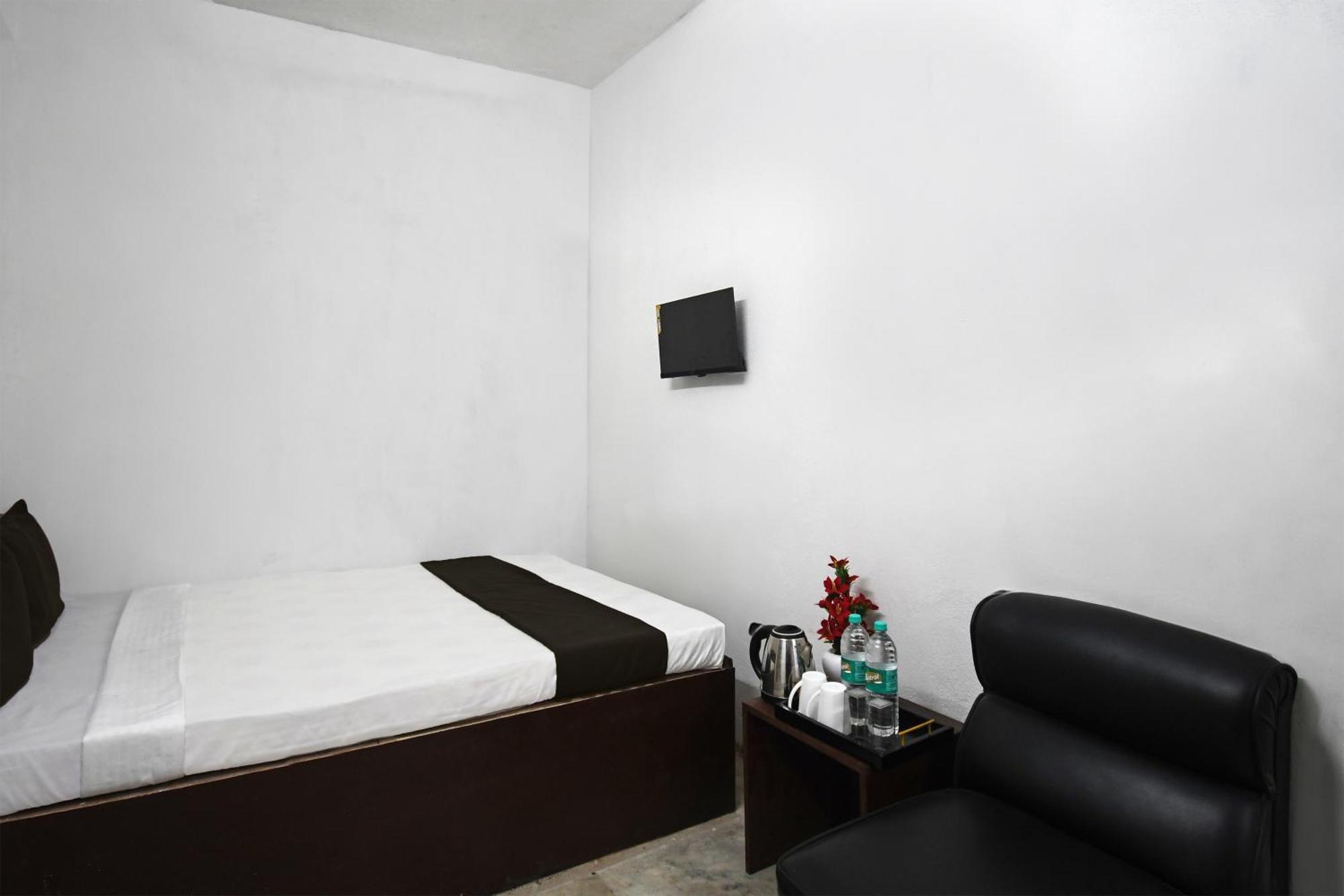 Oyo Hotel Chinar Park 加尔各答 外观 照片
